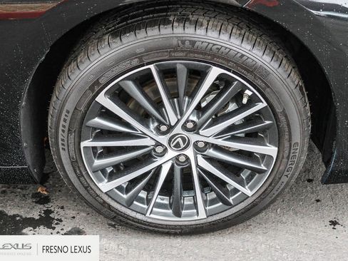 Certified 2025 Lexus ES 300h 300h image 9