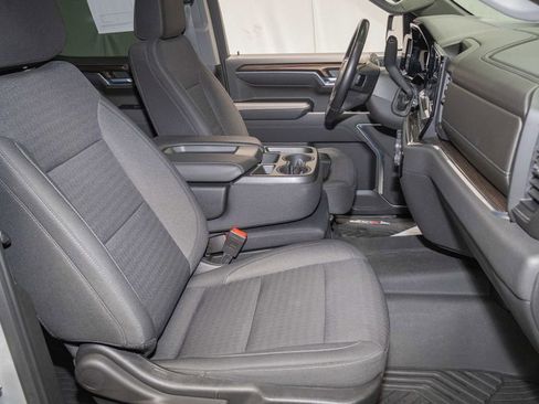 Used 2022 Chevrolet Silverado 1500 RST AWD/4WD image 14