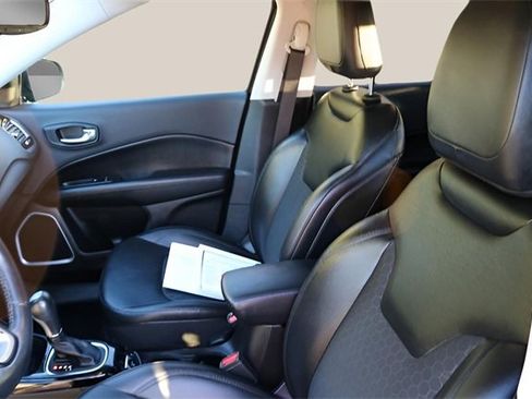 Used 2019 Jeep Compass Altitude image 12