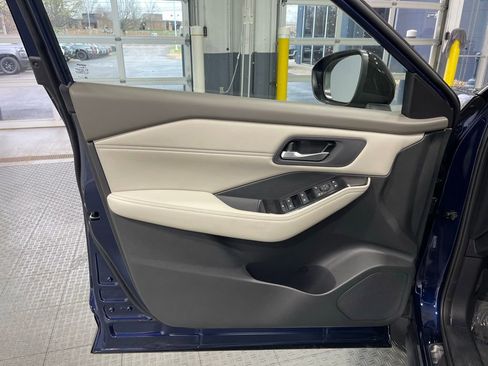 New 2026 Nissan Rogue SV image 18