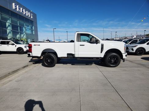 Used 2023 Ford F250 XL w/ STX Appearance Package image 4