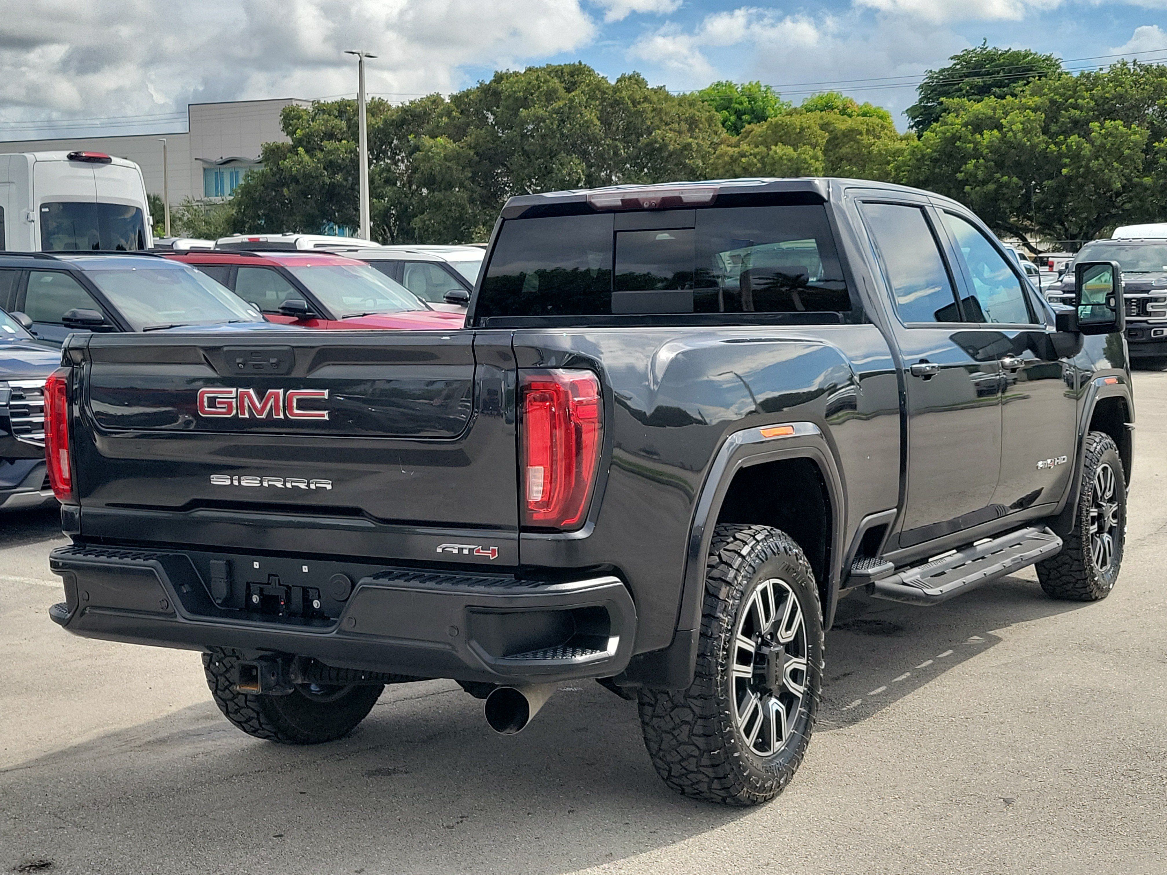 Used 2020 GMC Sierra 3500 AT4 w/ AT4 Premium Package AWD/4WD image 5