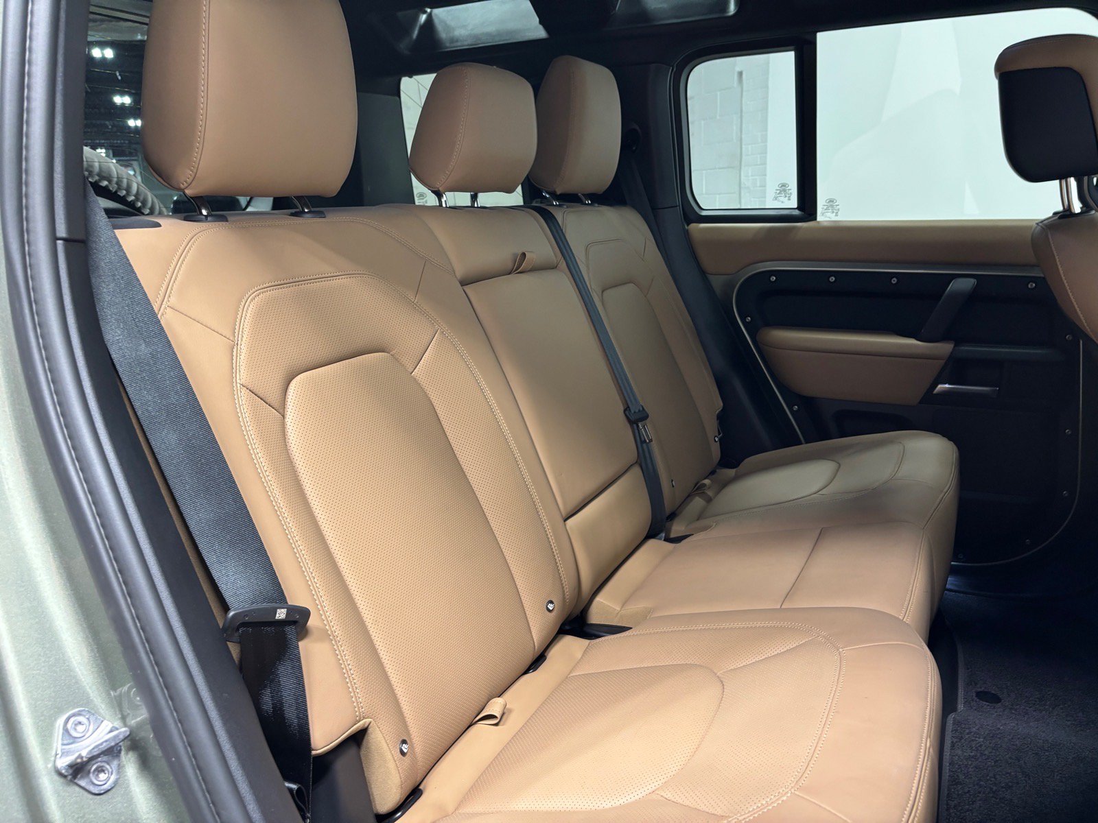 Used 2025 Land Rover Defender 110 S AWD/4WD image 36