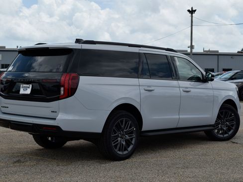 New 2026 Ford Expedition Max Platinum AWD/4WD image 6