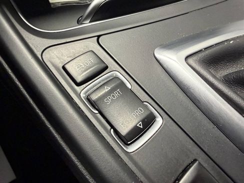 Used 2016 BMW 328i xDrive Sedan AWD/4WD image 28