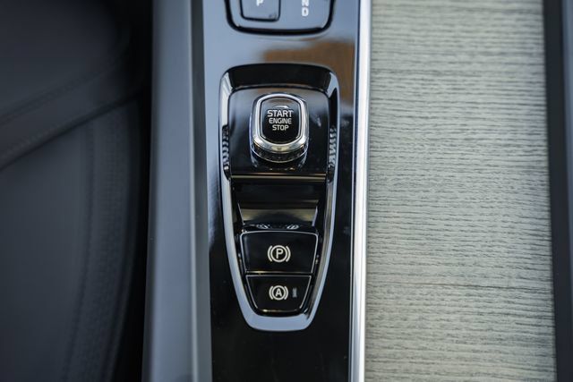 New 2026 Volvo XC60 B5 Plus AWD/4WD image 27