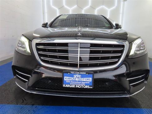 Used 2018 Mercedes-Benz S 560 Sedan image 2