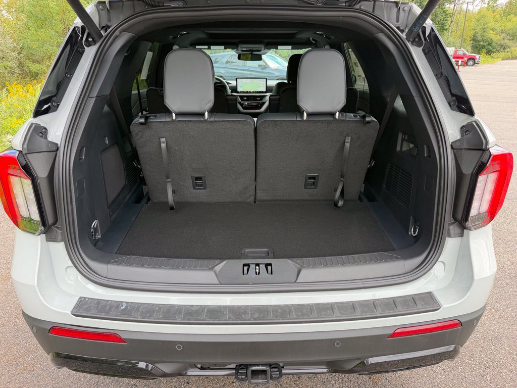 New 2027 Ford Explorer ST-Line w/ Premium Package AWD/4WD image 28