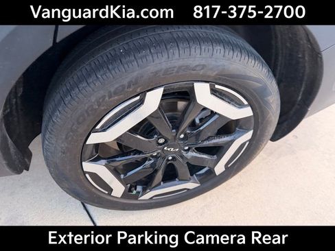 Used 2024 Kia Telluride S w/ S Sunroof Package image 9