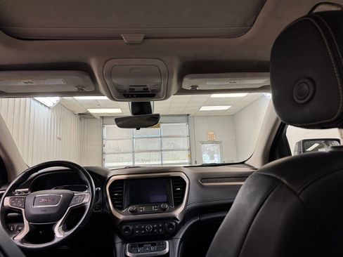 Used 2022 GMC Acadia Denali w/ Black Diamond Edition image 25