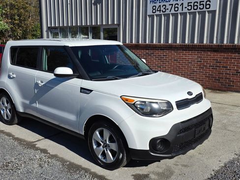 Used 2018 Kia Soul image 2