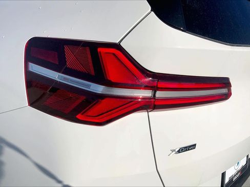 Used 2026 BMW X3 xDrive30 w/ Premium Package image 14