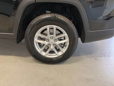 New 2025 Jeep Grand Cherokee L Laredo w/ Luxury Tech Group I image 7