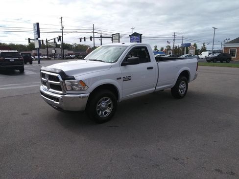 Used 2018 RAM 2500 Tradesman w/ Chrome Appearance Group image 13
