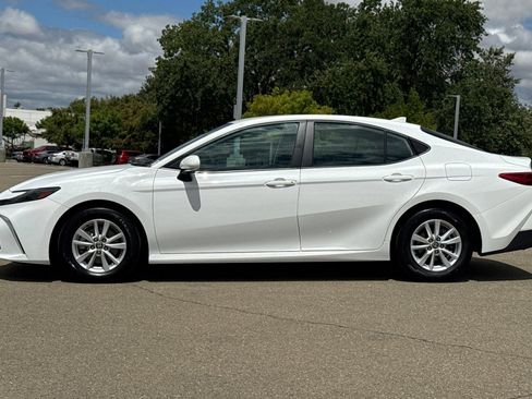 Certified 2025 Toyota Camry LE FWD image 8