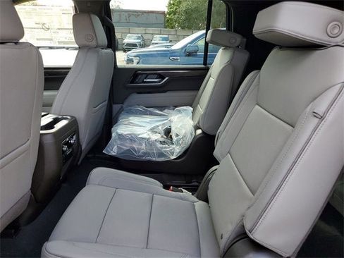 New 2026 GMC Yukon XL Elevation image 11