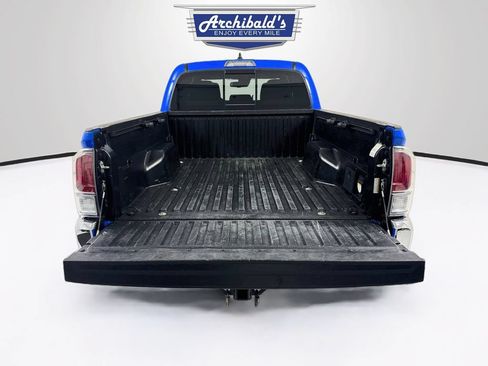 Used 2021 Toyota Tacoma TRD Off-Road AWD/4WD image 26