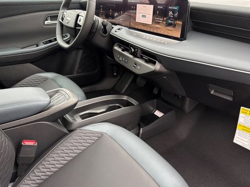 New 2026 Nissan Leaf Platinum+ w/ Cargo Package (Platinum+) image 13