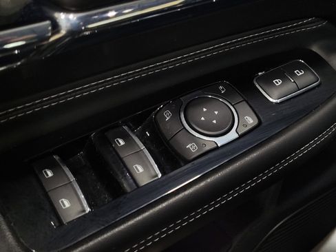 Used 2022 Lincoln Corsair AWD w/ Premium Package image 27