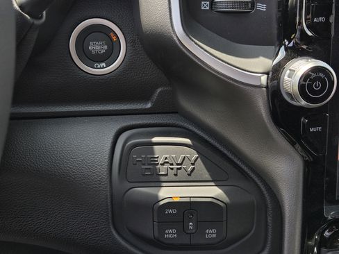 New 2026 RAM 2500 Lone Star AWD/4WD image 11