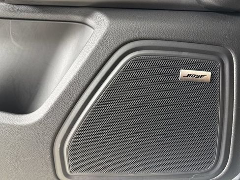 Certified 2026 Porsche Macan AWD/4WD image 35