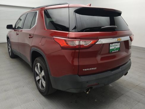 Used 2019 Chevrolet Traverse LT w/ LT Premium Package FWD image 5