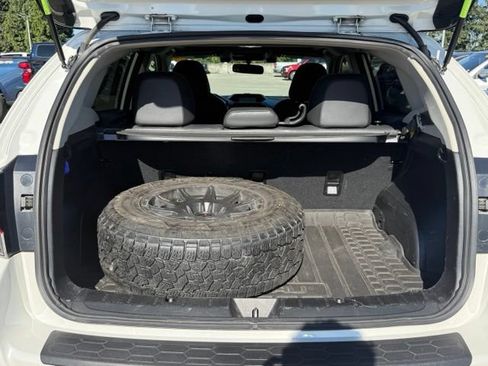 Used 2023 Subaru Crosstrek 2.5i Limited AWD/4WD image 10