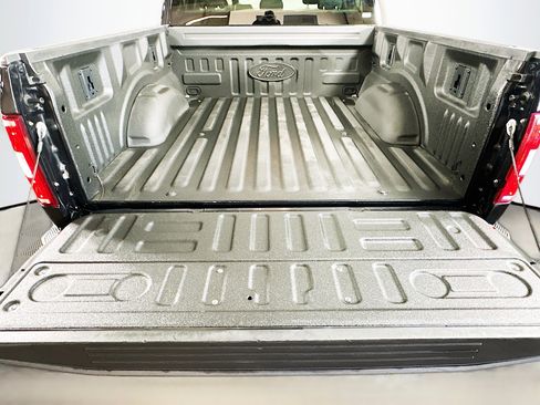 Used 2020 Ford F150 XLT w/ Trailer Tow Package image 23