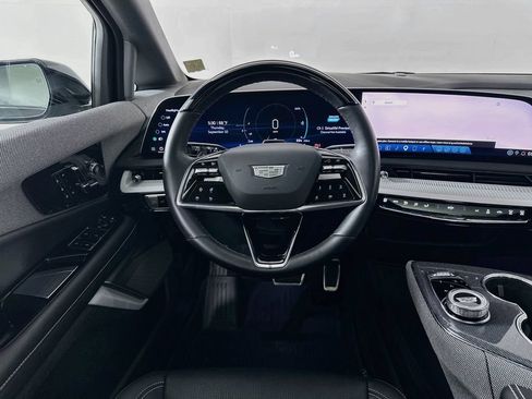 Used 2026 Cadillac Optiq Sport 2 w/ LPO, Floor Liner Package AWD/4WD image 27