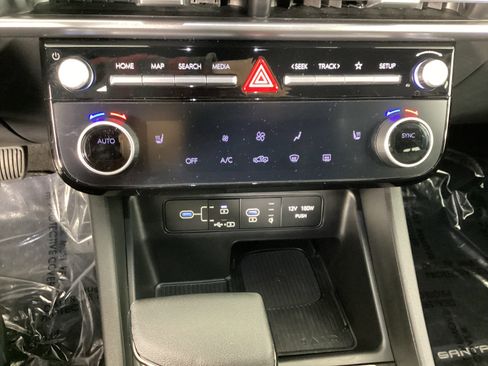 Used 2025 Hyundai Santa Cruz SEL image 20