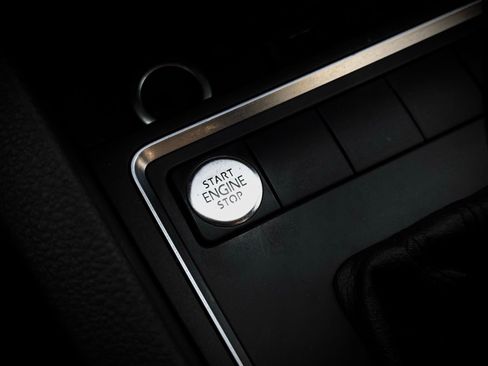 Used 2018 Volkswagen Jetta SE image 33