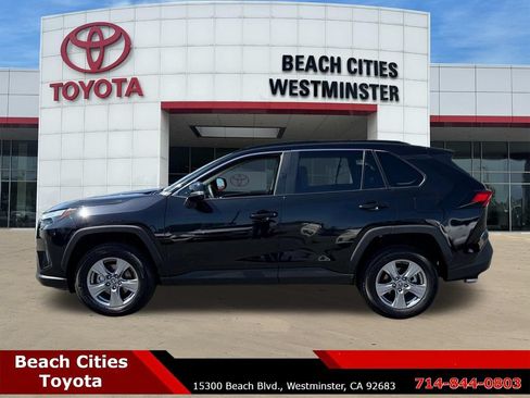 Certified 2025 Toyota RAV4 XLE FWD image 7
