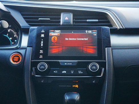 Used 2018 Honda Civic EX-L image 16