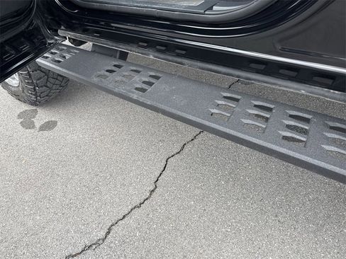 Certified 2024 Ford F350 Platinum w/ Tremor Off-Road Package image 44