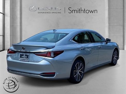 Certified 2023 Lexus ES 250 w/ Premium Package AWD/4WD image 5