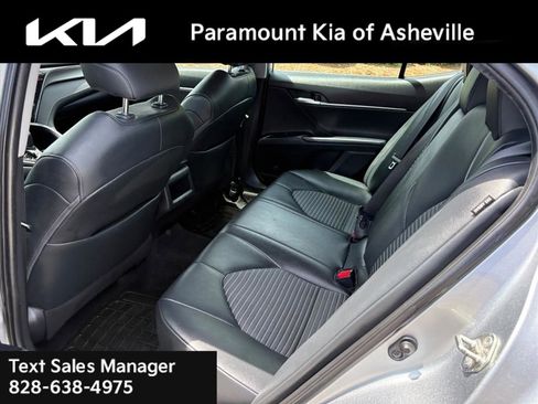 Used 2019 Toyota Camry SE FWD image 19
