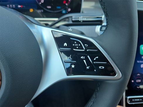 New 2025 Mercedes-Benz C 300 4MATIC Sedan image 21