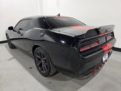 Used 2018 Dodge Challenger R/T Scat Pack image 39