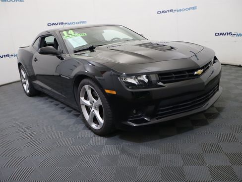 Used 2014 Chevrolet Camaro SS RWD image 3
