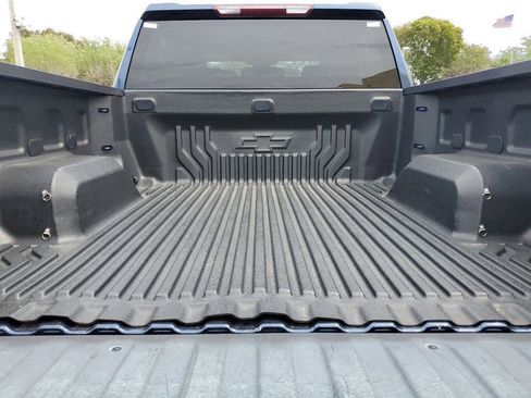 Used 2022 Chevrolet Silverado 1500 LT Trail Boss AWD/4WD image 7