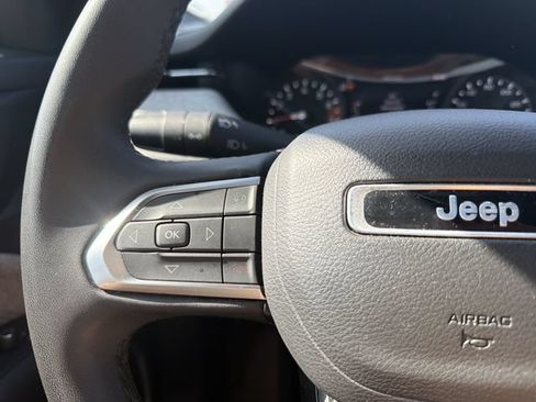 Used 2024 Jeep Compass Latitude AWD/4WD image 26