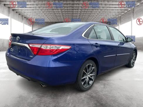 Used 2015 Toyota Camry XSE w/ Moonroof Package FWD image 5