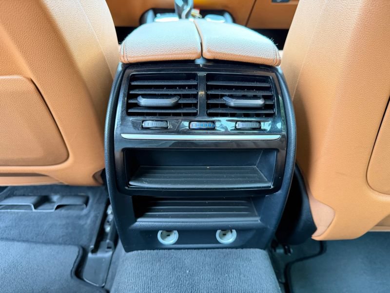 Used 2018 BMW 530i xDrive AWD/4WD image 18