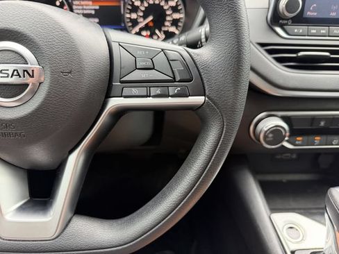 Used 2020 Nissan Altima 2.5 S FWD image 17