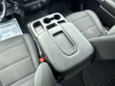 Used 2022 Chevrolet Silverado 1500 Custom AWD/4WD image 23