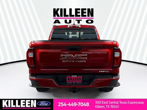 Used 2024 GMC Canyon AT4 w/ AT4 Premium Package AWD/4WD image 7
