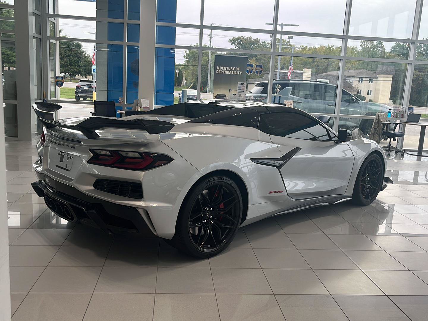 Used 2026 Chevrolet Corvette Z06 RWD image 5