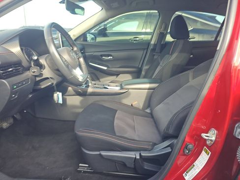 Used 2022 Nissan Sentra SR w/ Lighting Package FWD image 4