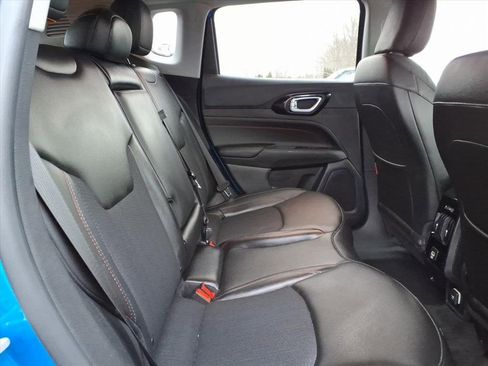 Used 2022 Jeep Compass Trailhawk image 6