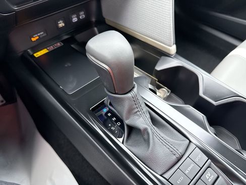 Certified 2026 Toyota Camry SE FWD image 20